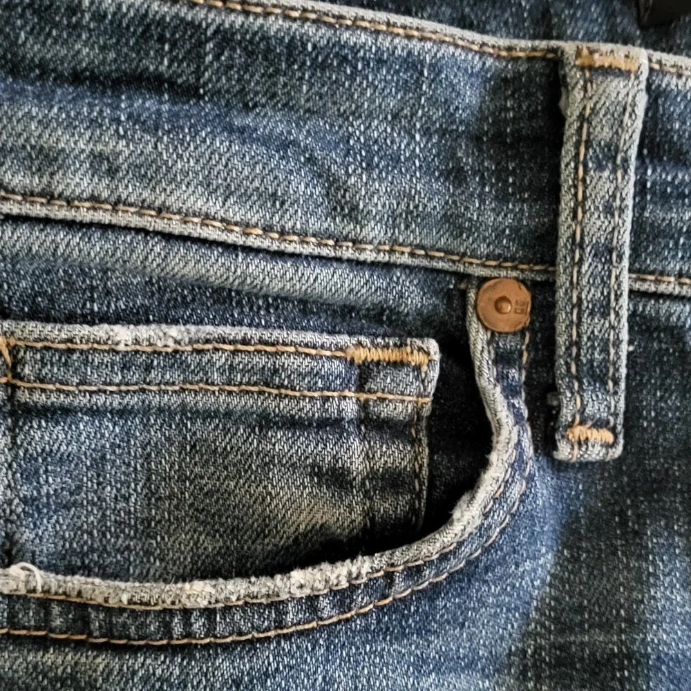 Joe's Jeans Sibyl Cuffed/Cropped Jean - size 27" - Picture 3 of 10